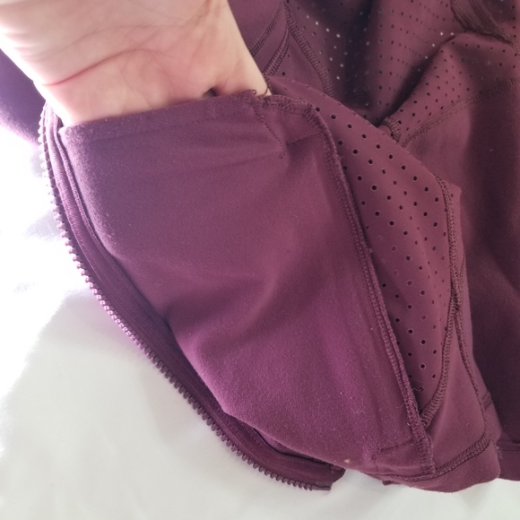 LULULEMON Define Jacket (Exhale) in Red Grape - Picture 10 of 10